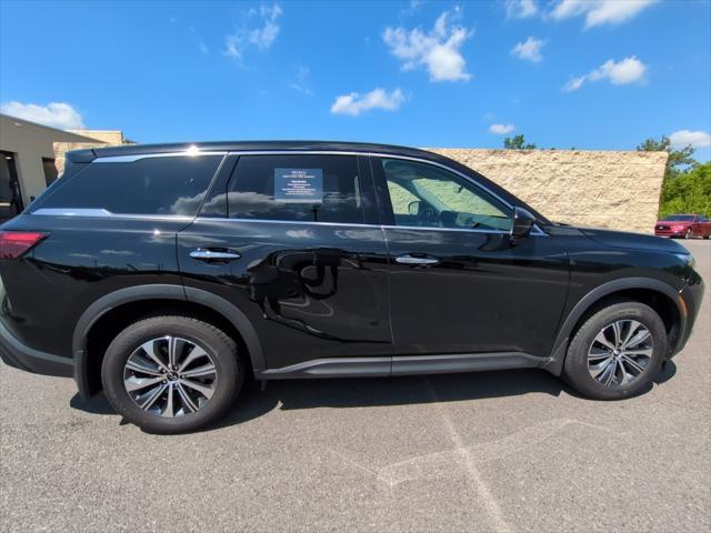 used 2025 INFINITI QX60 car, priced at $38,471