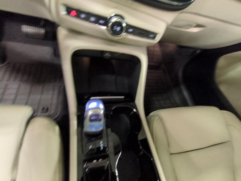 used 2024 Volvo XC40 car, priced at $36,243