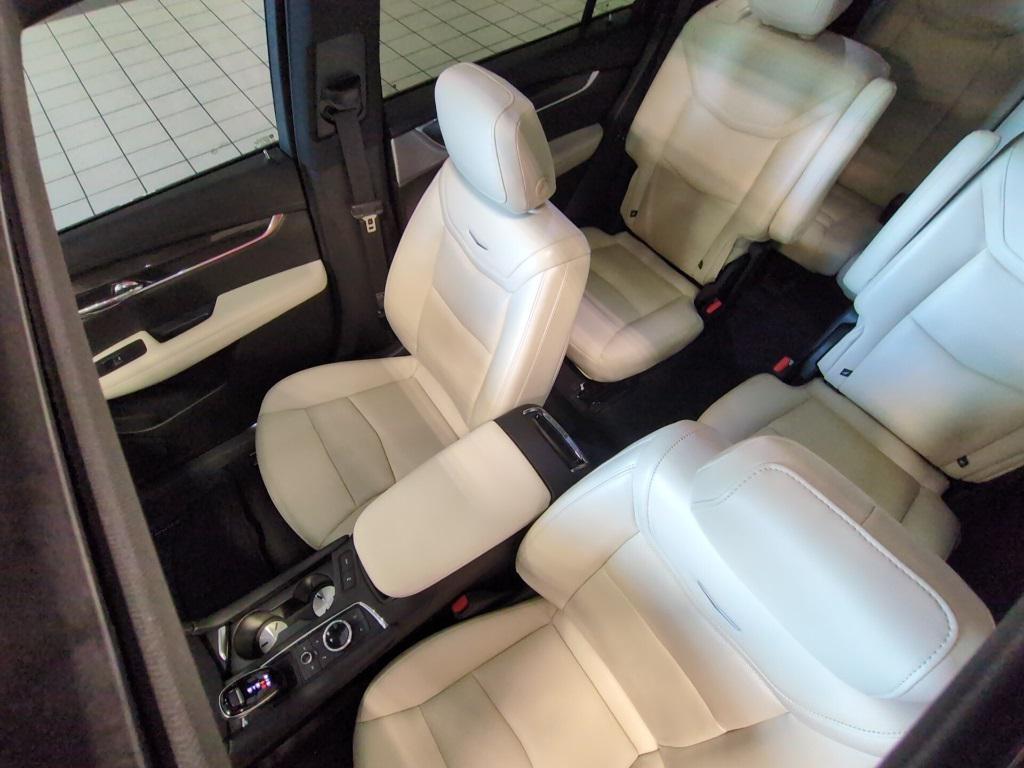 used 2022 Cadillac XT6 car, priced at $34,728