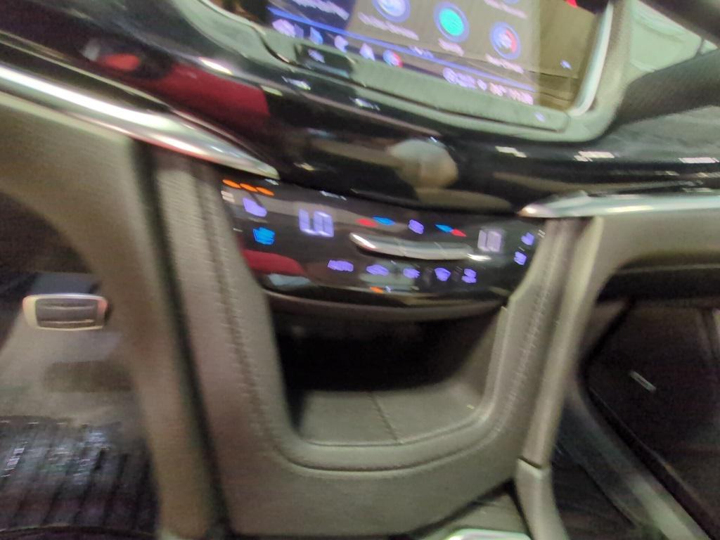 used 2022 Cadillac XT6 car, priced at $34,728