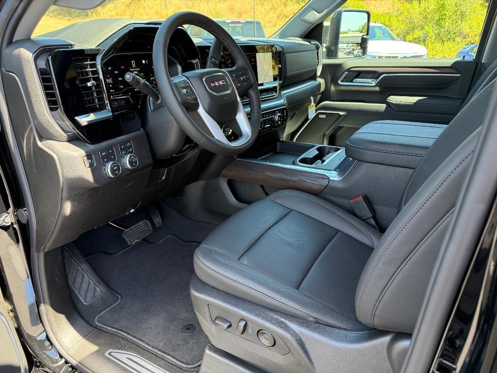 new 2025 GMC Sierra 2500 car, priced at $78,114