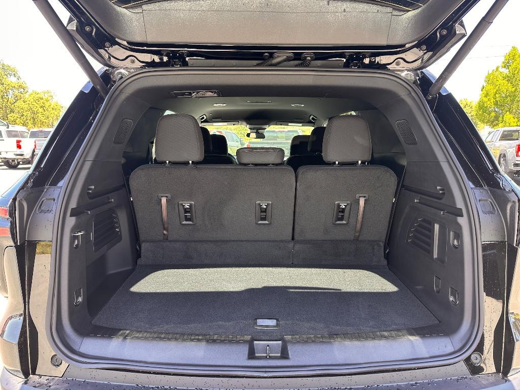 new 2025 Chevrolet Traverse car, priced at $47,784