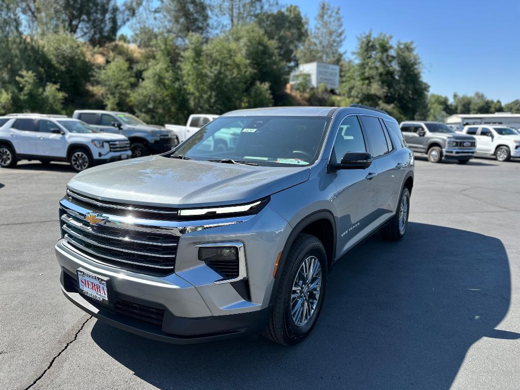 new 2025 Chevrolet Traverse car, priced at $42,160