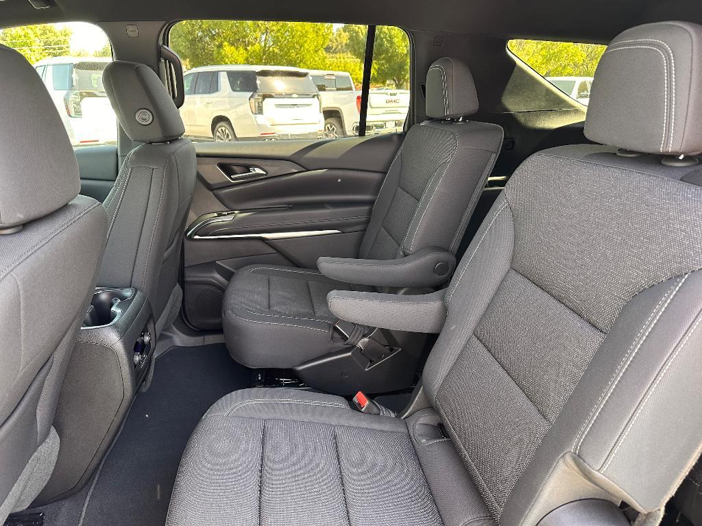 new 2025 Chevrolet Traverse car, priced at $42,160