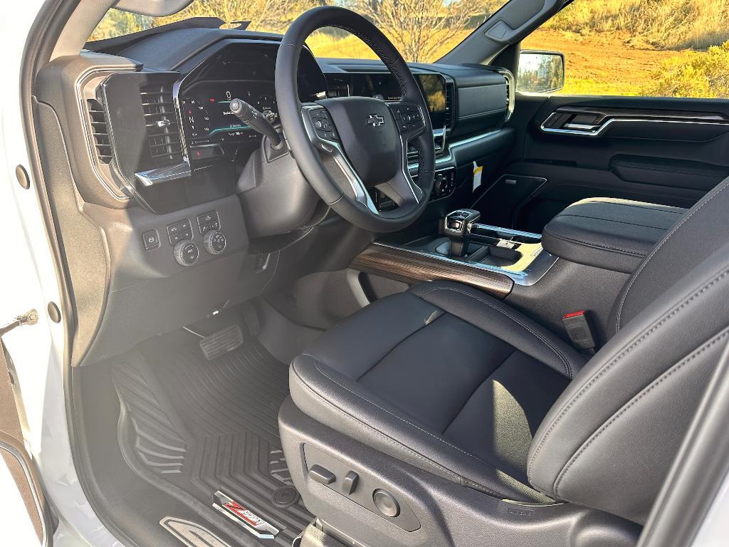 new 2025 Chevrolet Silverado 1500 car, priced at $61,712