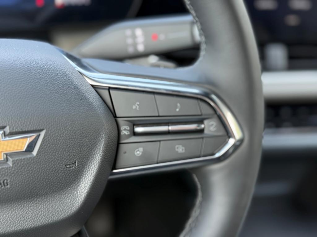 new 2026 Chevrolet Equinox car, priced at $31,431