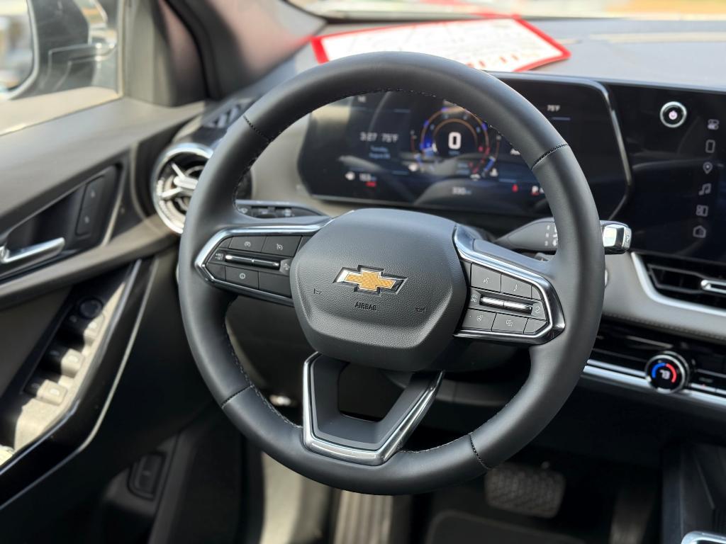 new 2026 Chevrolet Equinox car, priced at $31,431