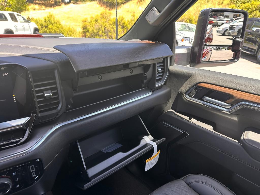 new 2025 Chevrolet Silverado 3500 car, priced at $82,858