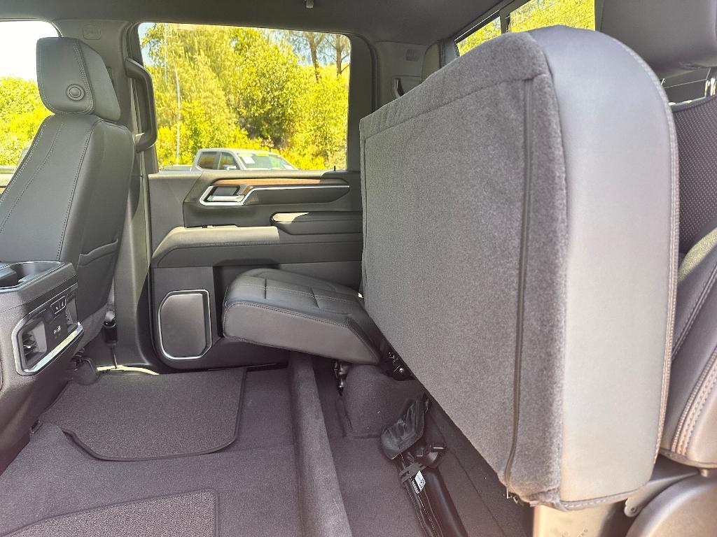 new 2025 Chevrolet Silverado 3500 car, priced at $82,858