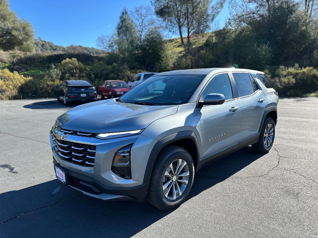 new 2025 Chevrolet Equinox car, priced at $33,297