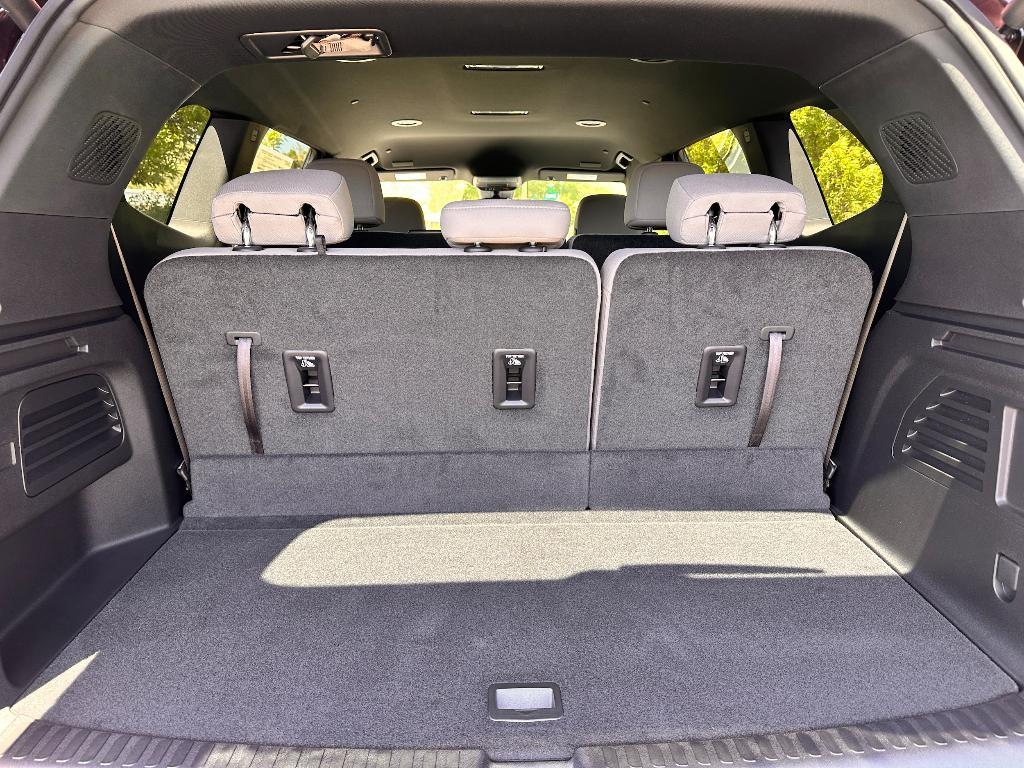 new 2025 GMC Acadia car, priced at $44,824