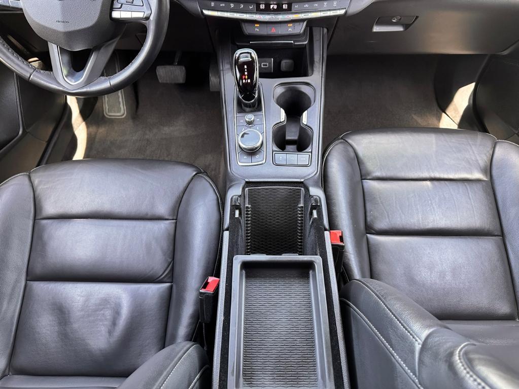 used 2023 Cadillac XT4 car, priced at $28,477
