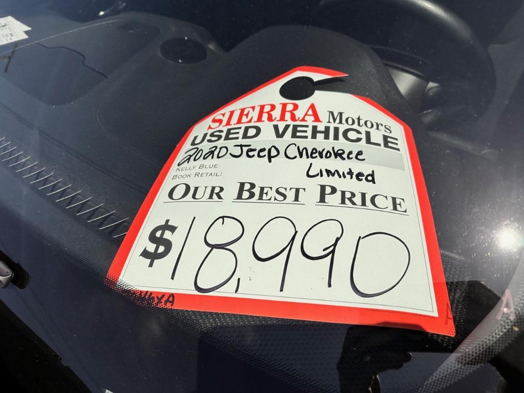 used 2020 Jeep Cherokee car, priced at $18,788