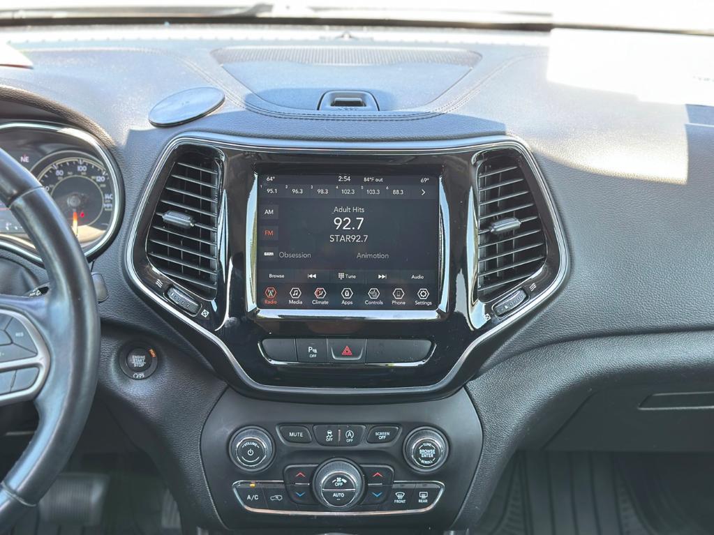 used 2020 Jeep Cherokee car, priced at $18,788