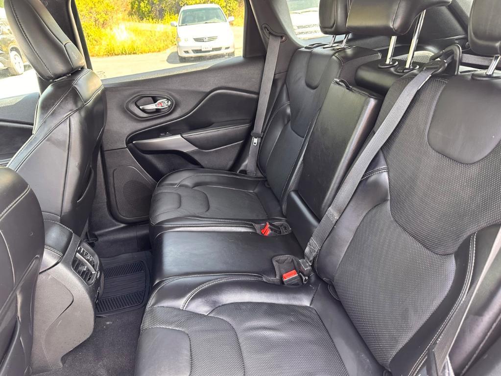 used 2020 Jeep Cherokee car, priced at $18,788
