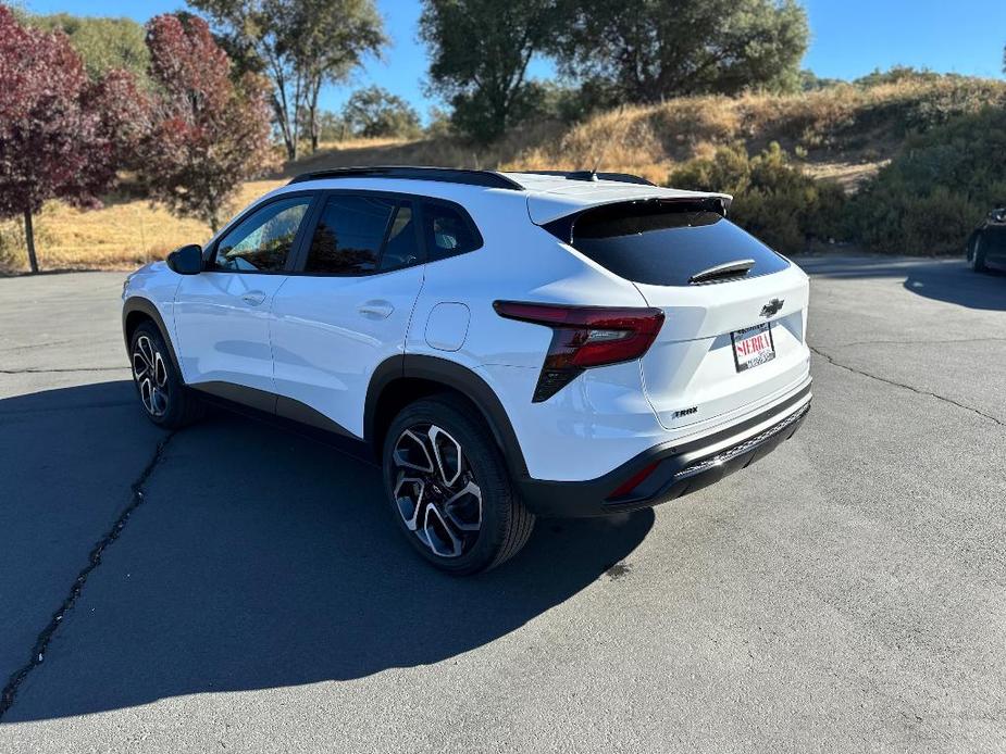 new 2025 Chevrolet Trax car, priced at $27,085