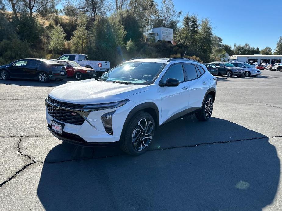 new 2025 Chevrolet Trax car, priced at $27,085