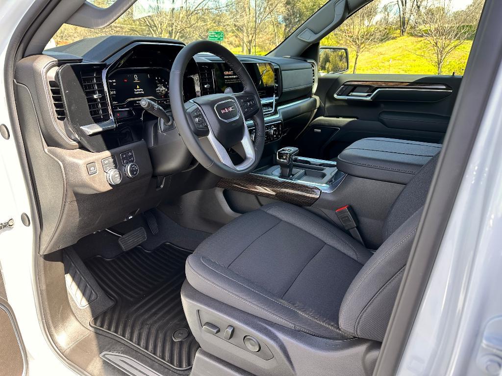 new 2025 GMC Sierra 1500 car, priced at $57,535
