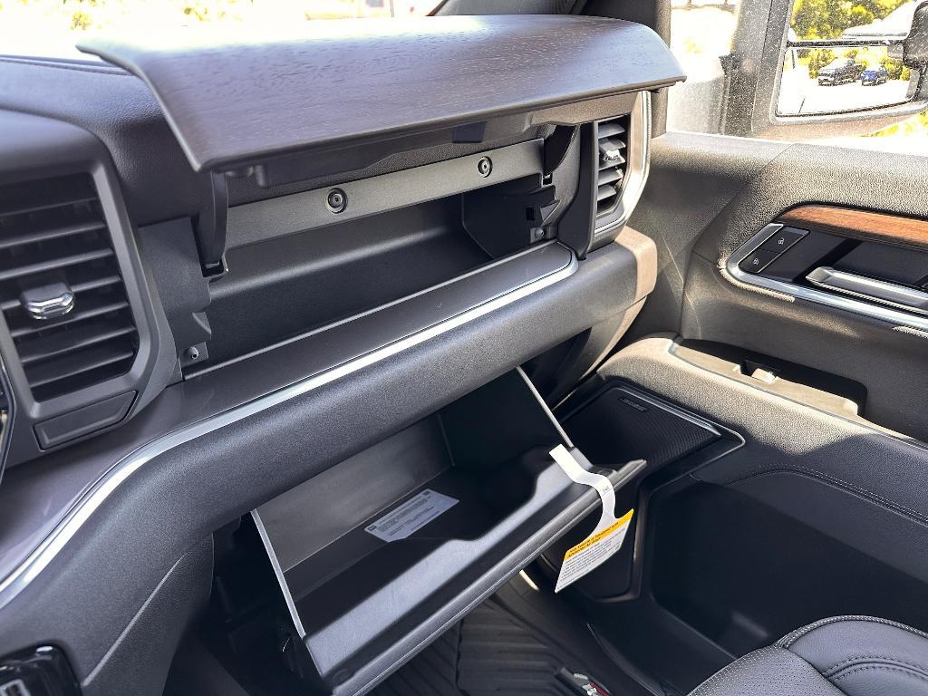new 2025 Chevrolet Silverado 2500 car, priced at $83,382
