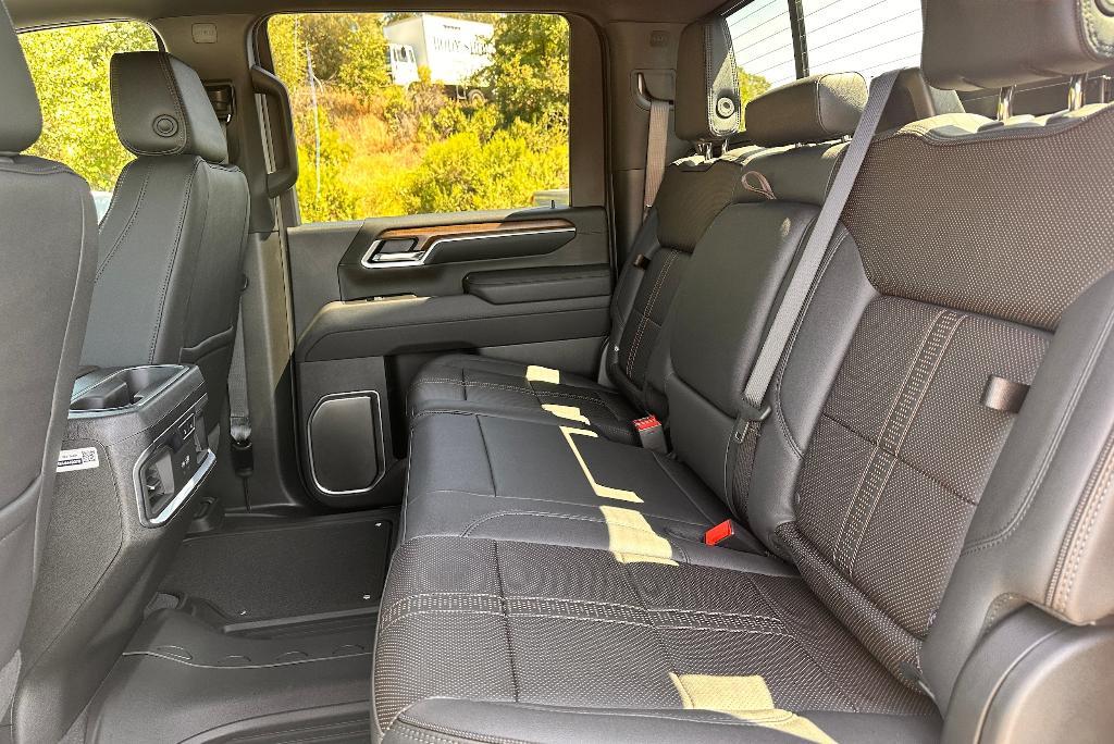 new 2025 Chevrolet Silverado 3500 car, priced at $85,665