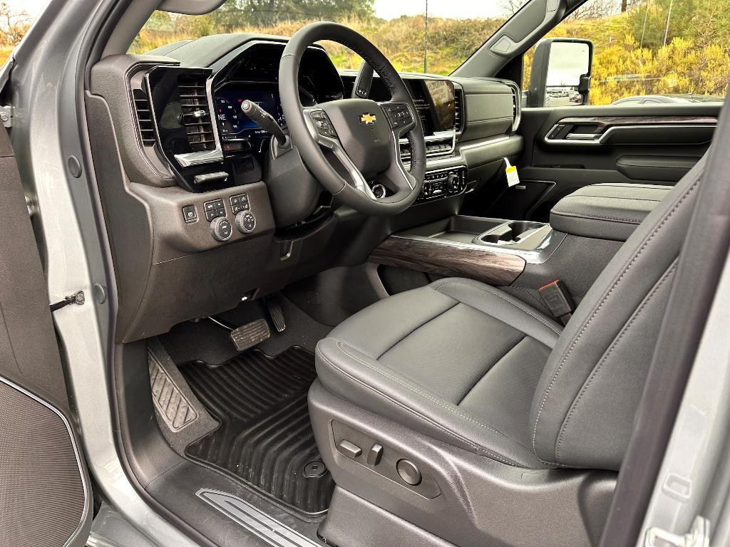 new 2025 Chevrolet Silverado 3500 car, priced at $75,978