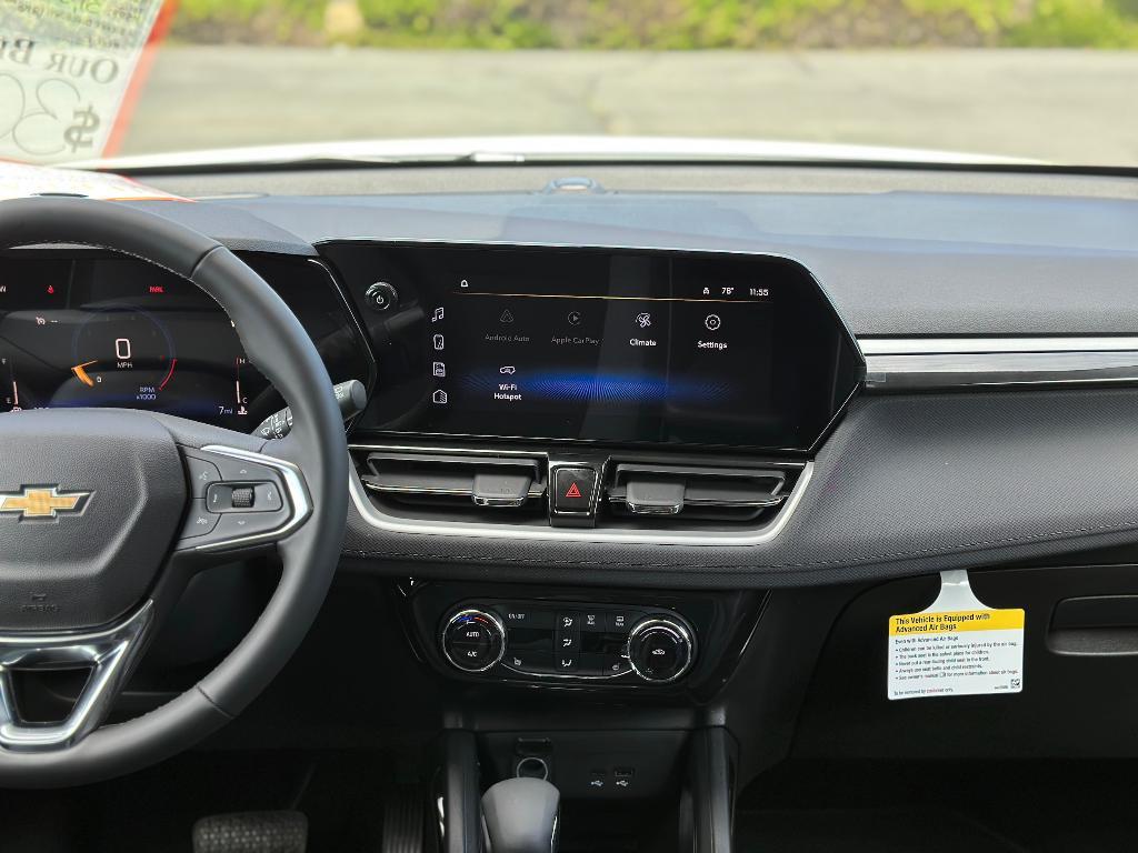 new 2025 Chevrolet TrailBlazer car, priced at $30,359