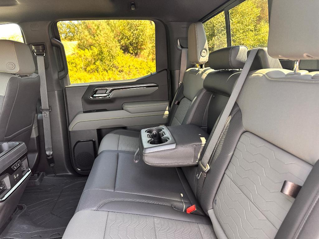 new 2025 Chevrolet Silverado 1500 car, priced at $73,220