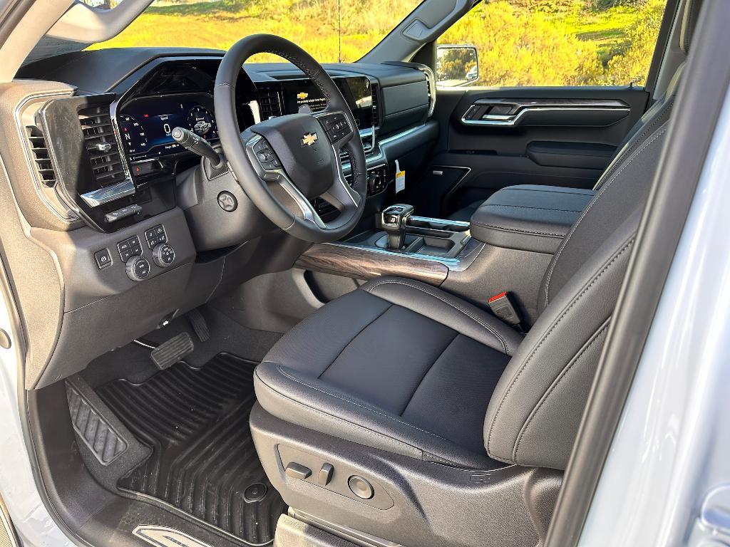 new 2025 Chevrolet Silverado 1500 car, priced at $62,692