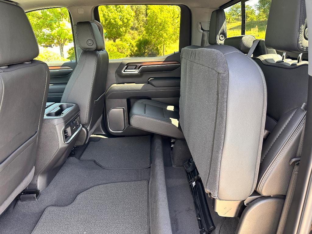 new 2025 GMC Sierra 1500 car, priced at $69,854