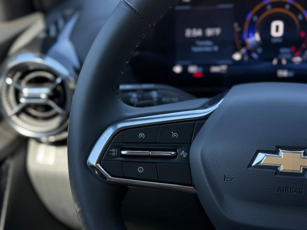 new 2026 Chevrolet Equinox car, priced at $30,629