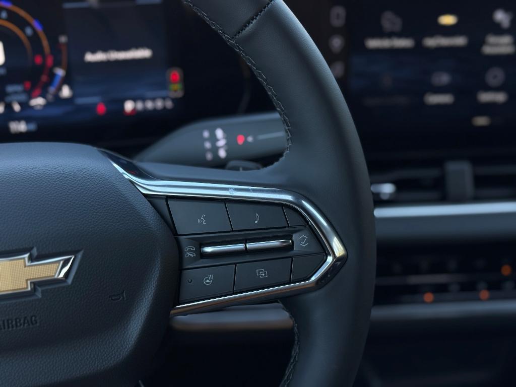 new 2026 Chevrolet Equinox car, priced at $30,629