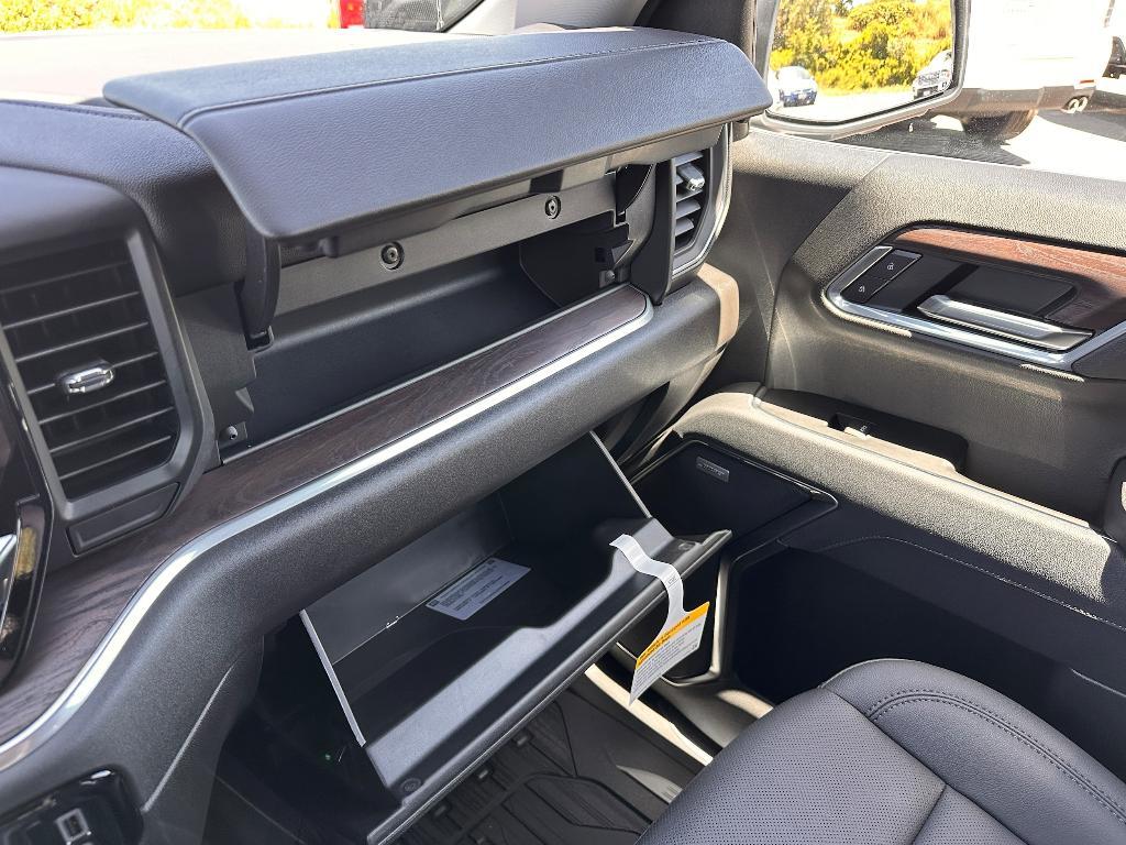 new 2025 GMC Sierra 1500 car, priced at $62,811