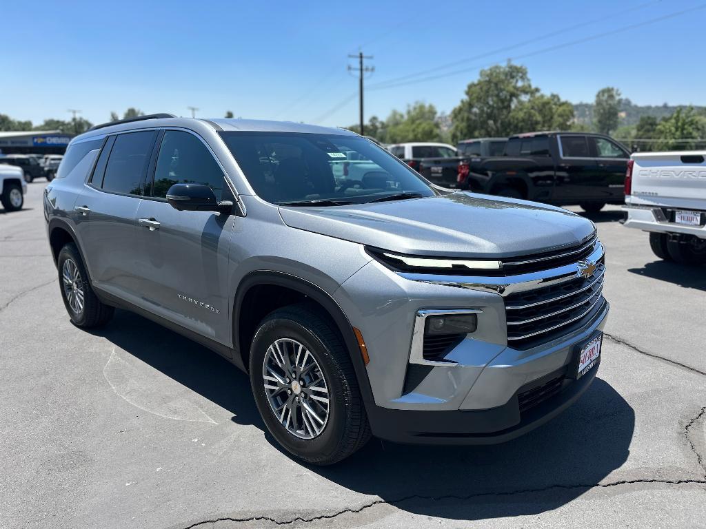 new 2025 Chevrolet Traverse car, priced at $42,160