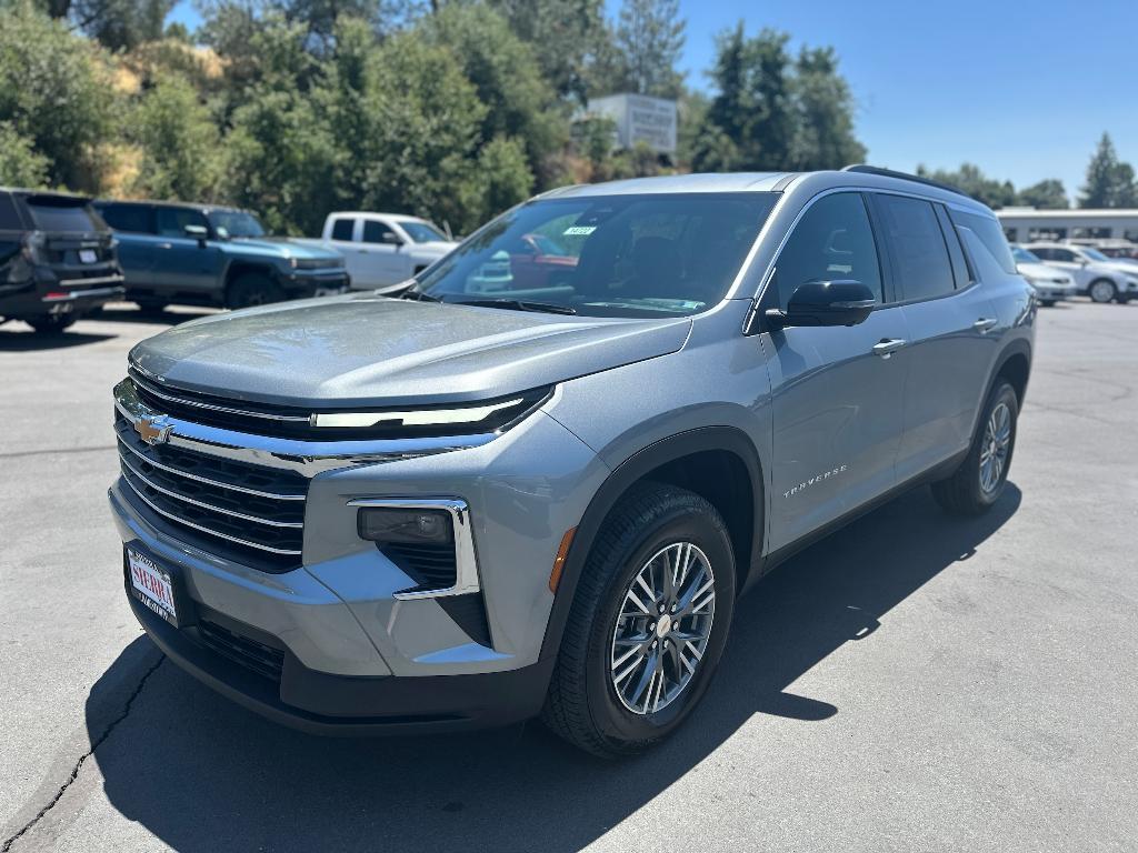 new 2025 Chevrolet Traverse car, priced at $42,160