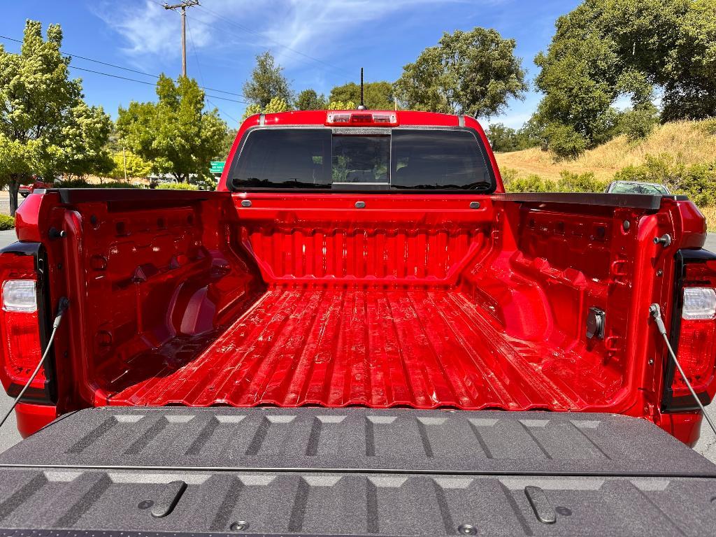 new 2025 GMC Canyon car, priced at $44,092