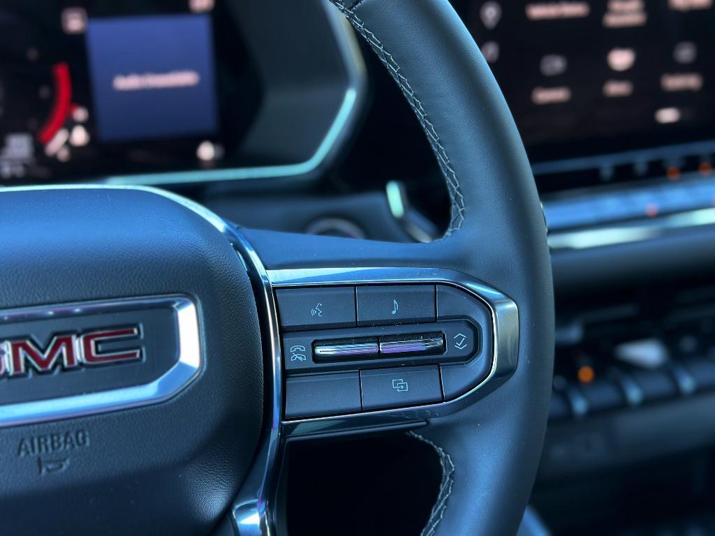 new 2025 GMC Canyon car, priced at $36,965