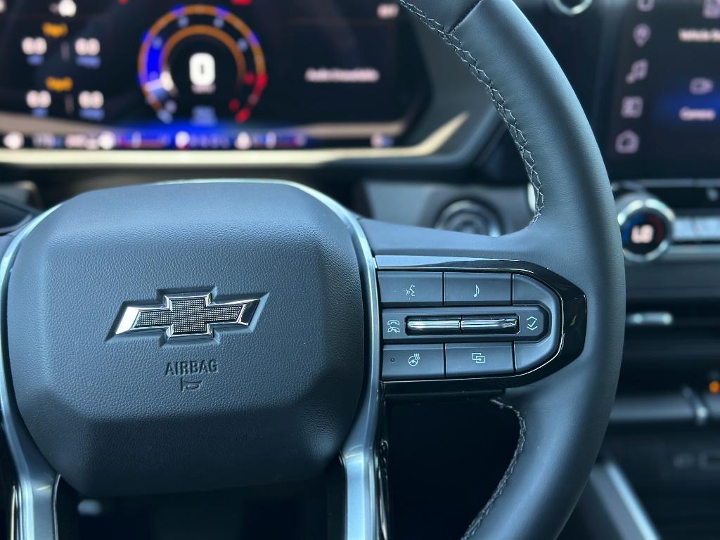 new 2025 Chevrolet Colorado car, priced at $43,107