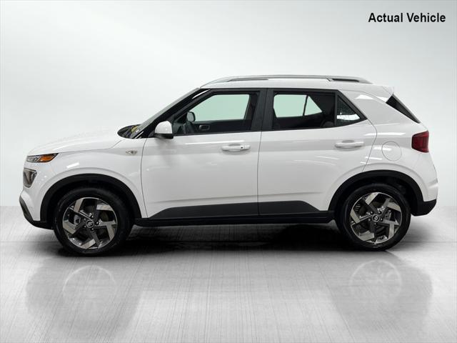 new 2025 Hyundai Venue car, priced at $22,243