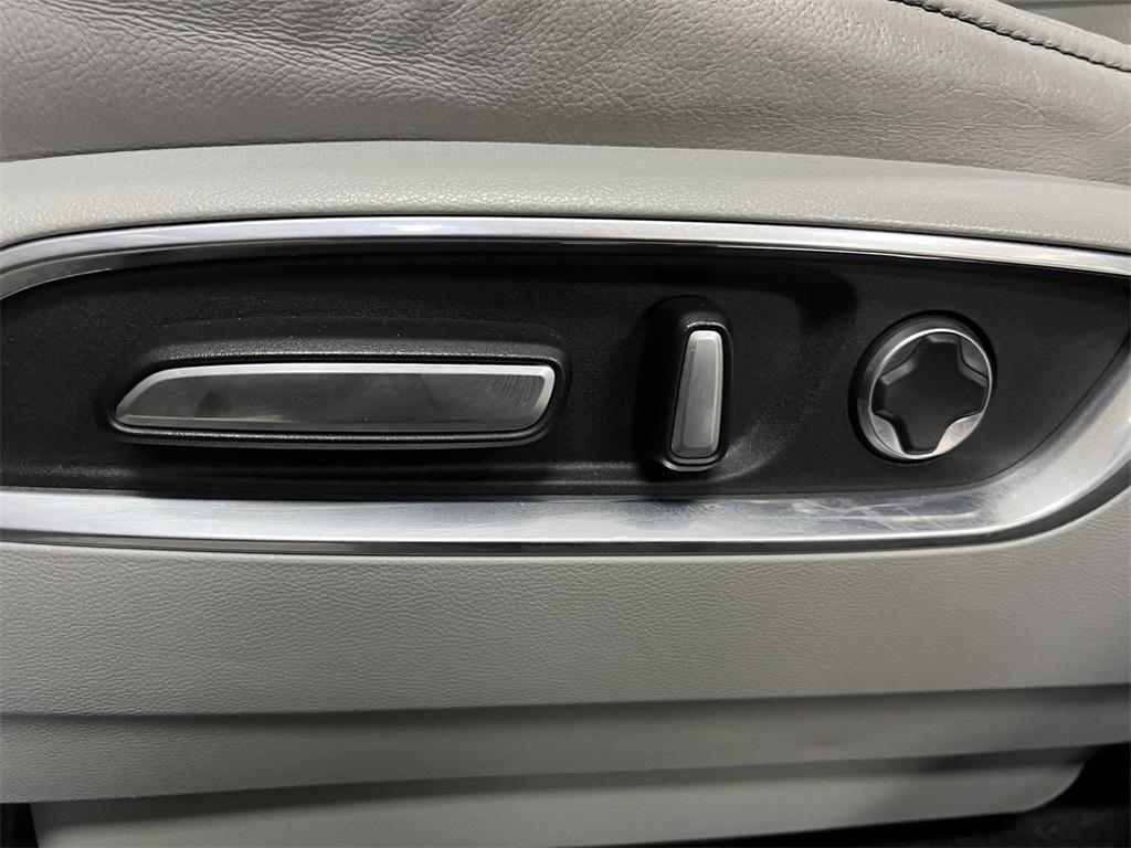 used 2020 Acura MDX car, priced at $22,893