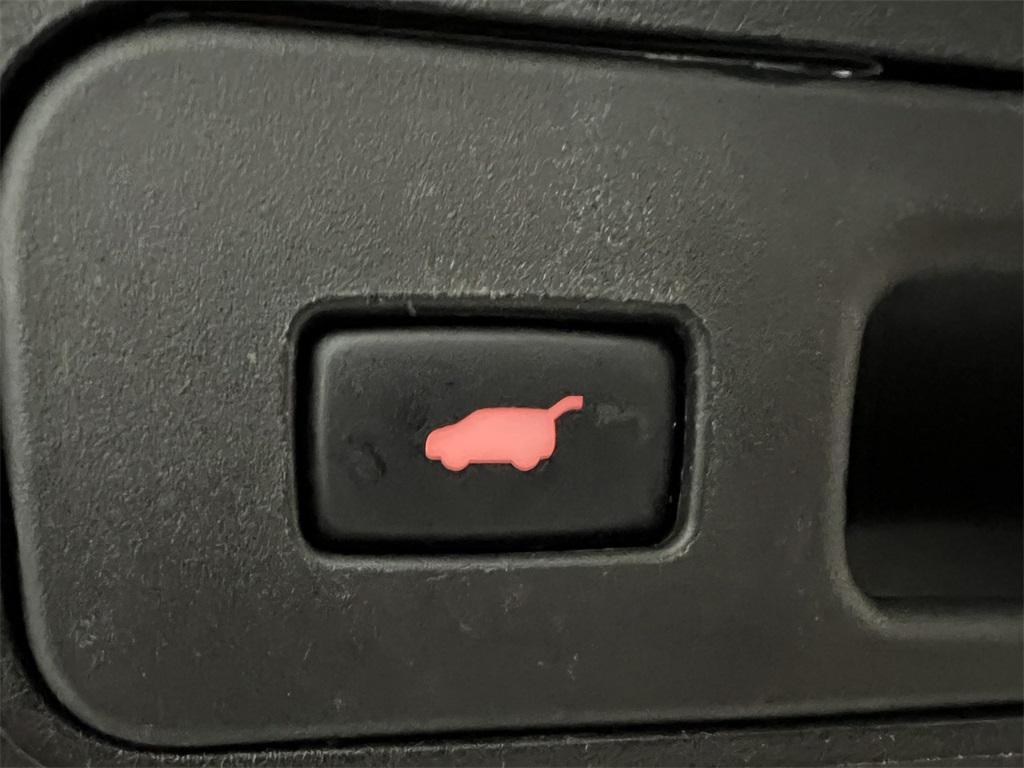 used 2020 Acura MDX car, priced at $22,893