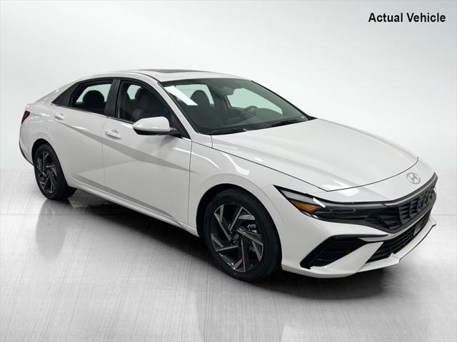 new 2025 Hyundai Elantra car, priced at $26,013