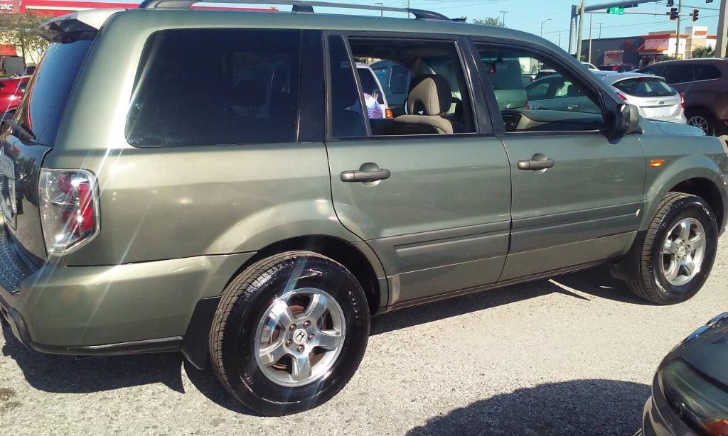 used 2007 Honda Pilot car, priced at $3,988