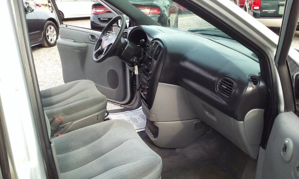 used 2004 Dodge Caravan car, priced at $3,998