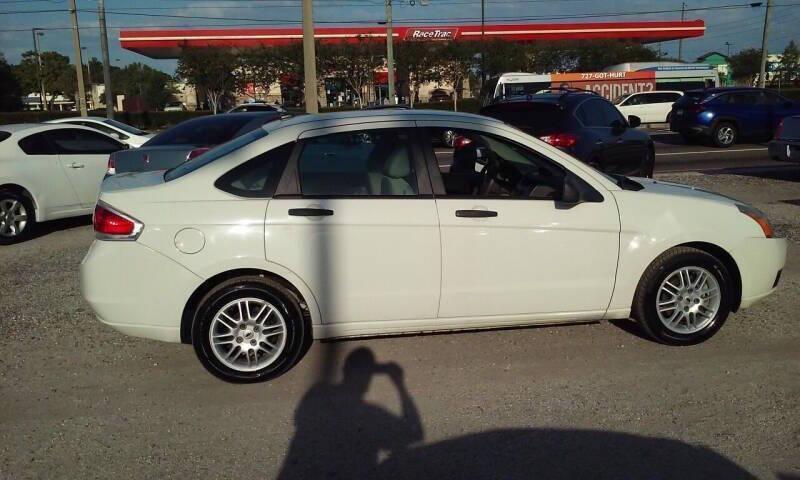 used 2010 Ford Focus car, priced at $3,888