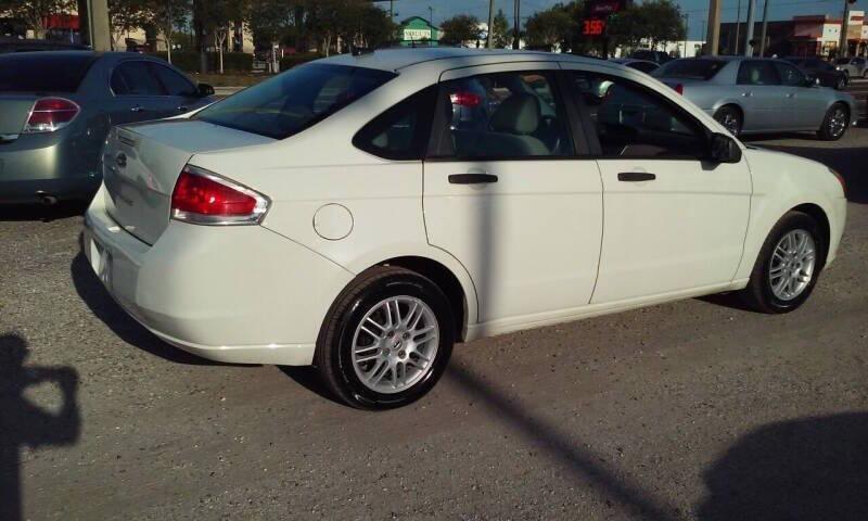 used 2010 Ford Focus car, priced at $3,888