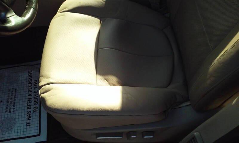 used 2010 Hyundai Veracruz car, priced at $3,388