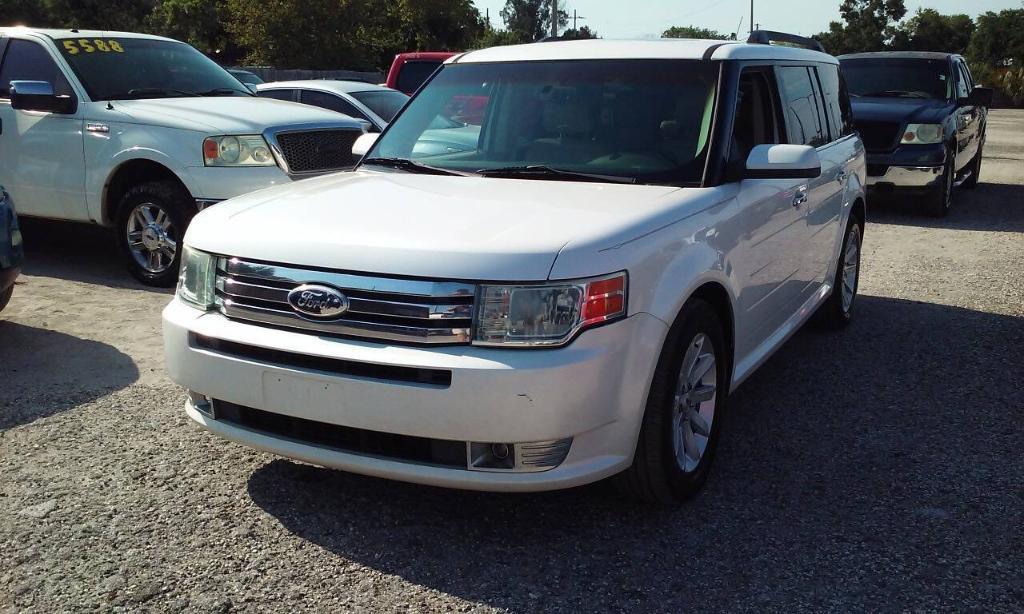 used 2012 Ford Flex car, priced at $5,988