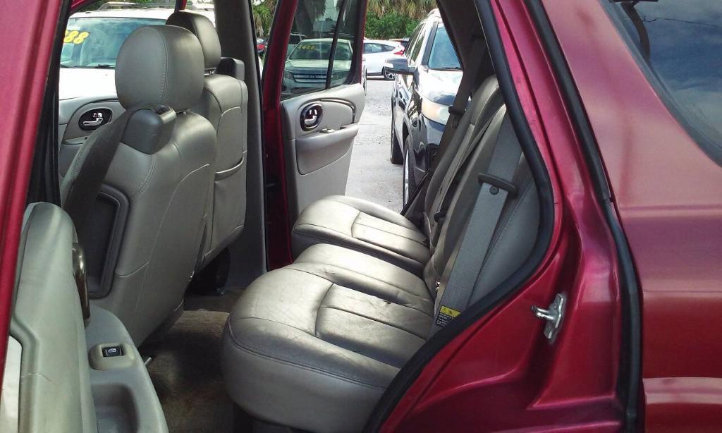 used 2004 Buick Rainier car, priced at $1,588