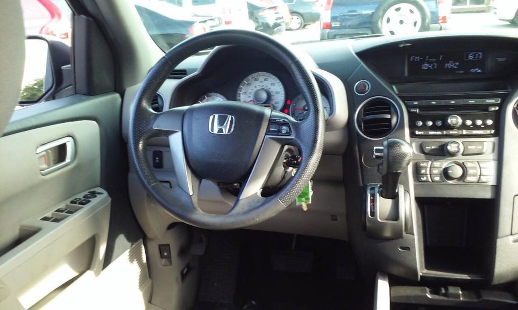 used 2012 Honda Pilot car, priced at $5,588