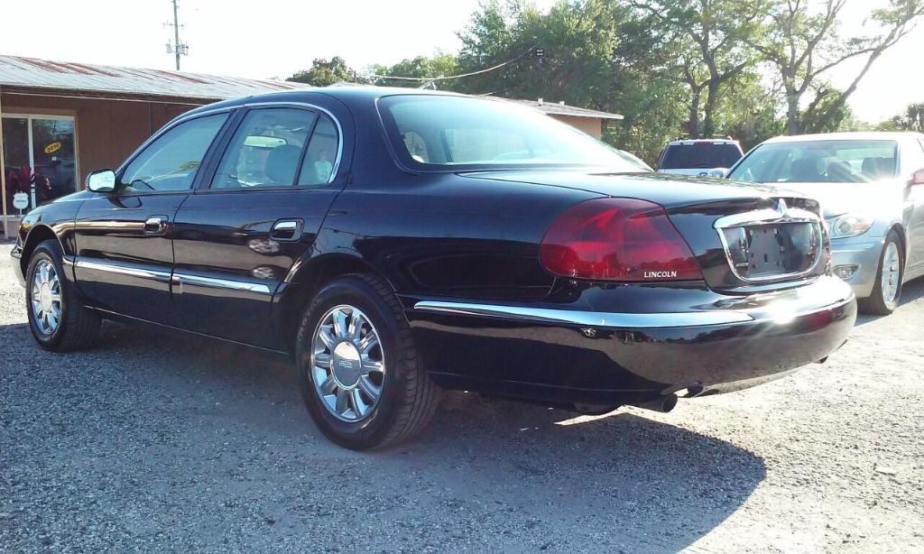 used 2002 Lincoln Continental car, priced at $4,488